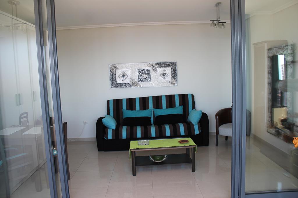 Apartment Carmentxu Gemelos 26 بينايدورم الغرفة الصورة