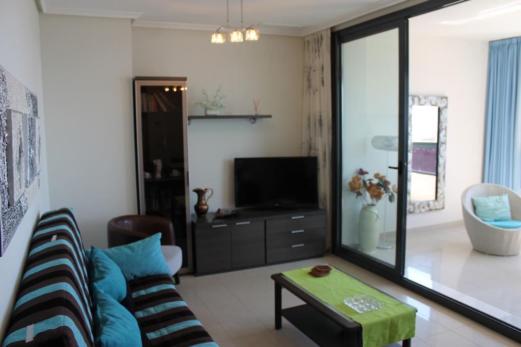 Apartment Carmentxu Gemelos 26 بينايدورم الغرفة الصورة
